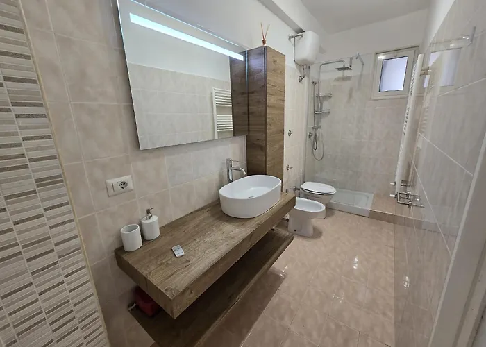 Sea And Sand's Howme * Bari