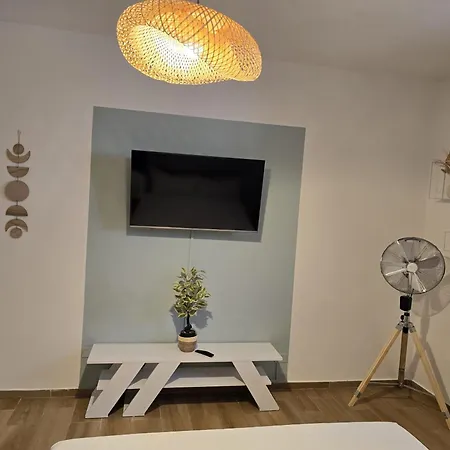 Sea And Sand's Howme *